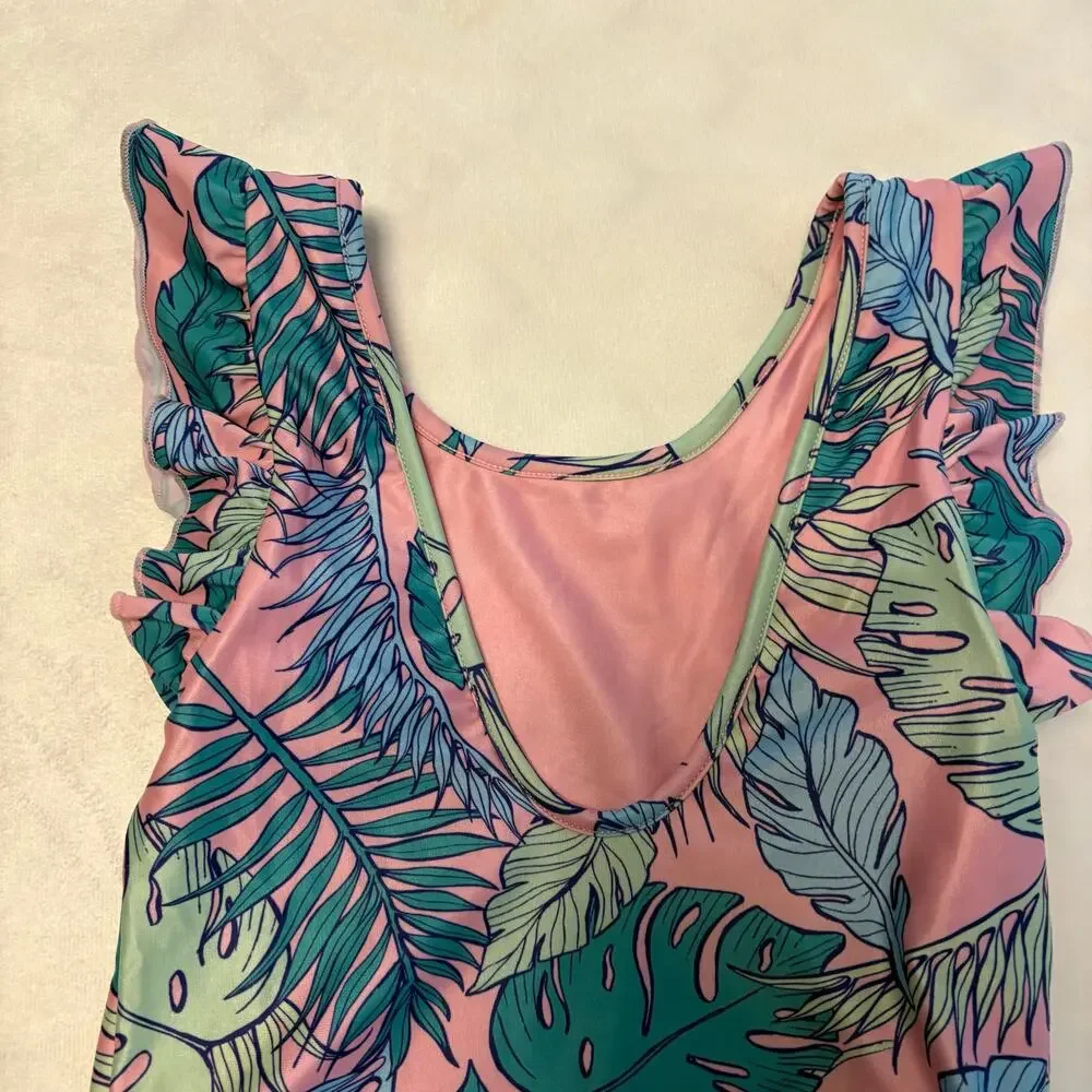 Boardies Apparel Pink Green Leafy Tropical One Piece Ruffle SZ 10-11 Scoop Neck